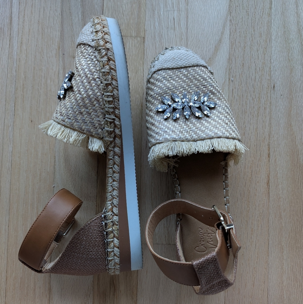 Crown Vintage Espadrilles with Jewels - Ankle Strap Sandals (Size 7.5) - Picture 4 of 8
